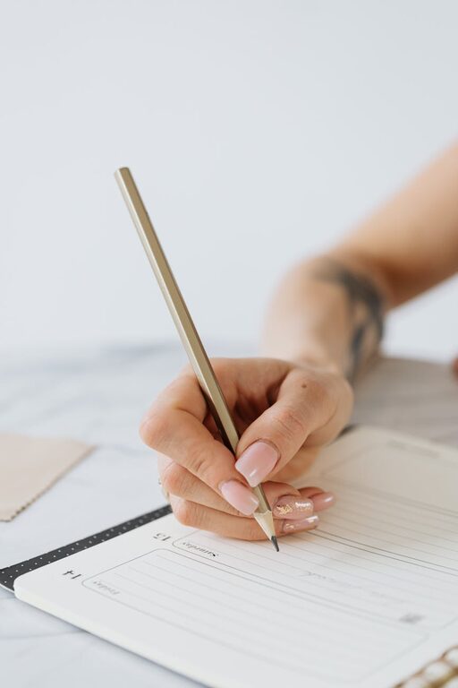 How to Track Habits Effectively and Stay Consistent